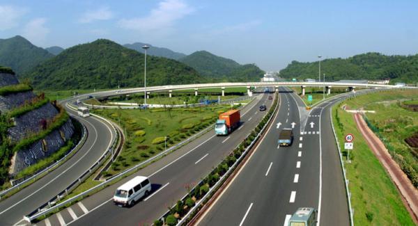 成都二绕高速供水设备完成调试全面投入使用