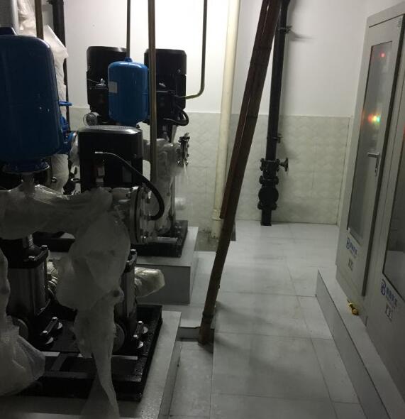 30层高层是怎么供水的?