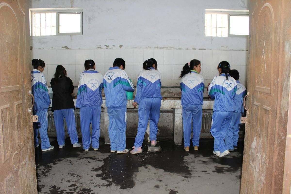 变频恒压供水设备解决学校生活用水